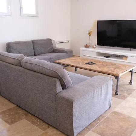 Villa Pretty Detached House With Swimming Pool In The Village Of